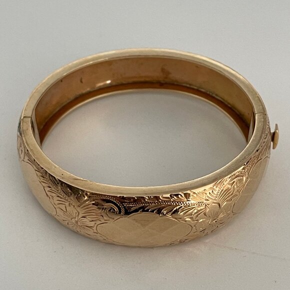 Solid Gold 14K Bangle Bracelet - Picture 2 of 9